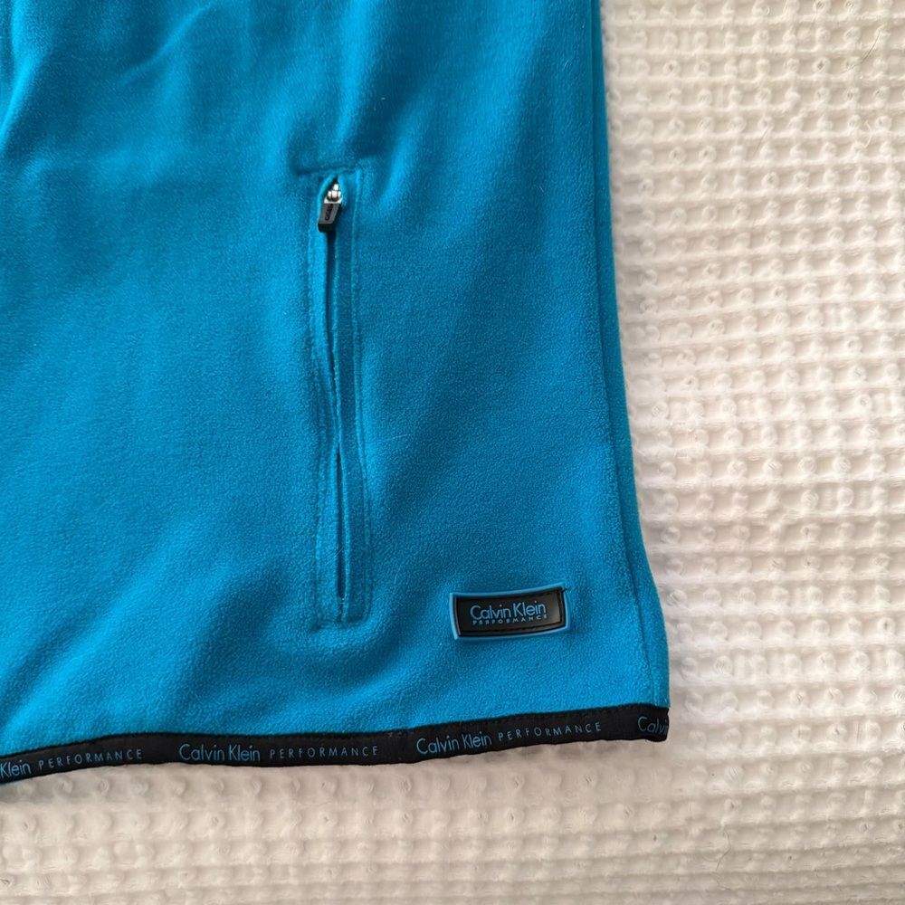 Calvin Klein Performance Vibrant Blue Fleece Vest - Picture 2 of 6